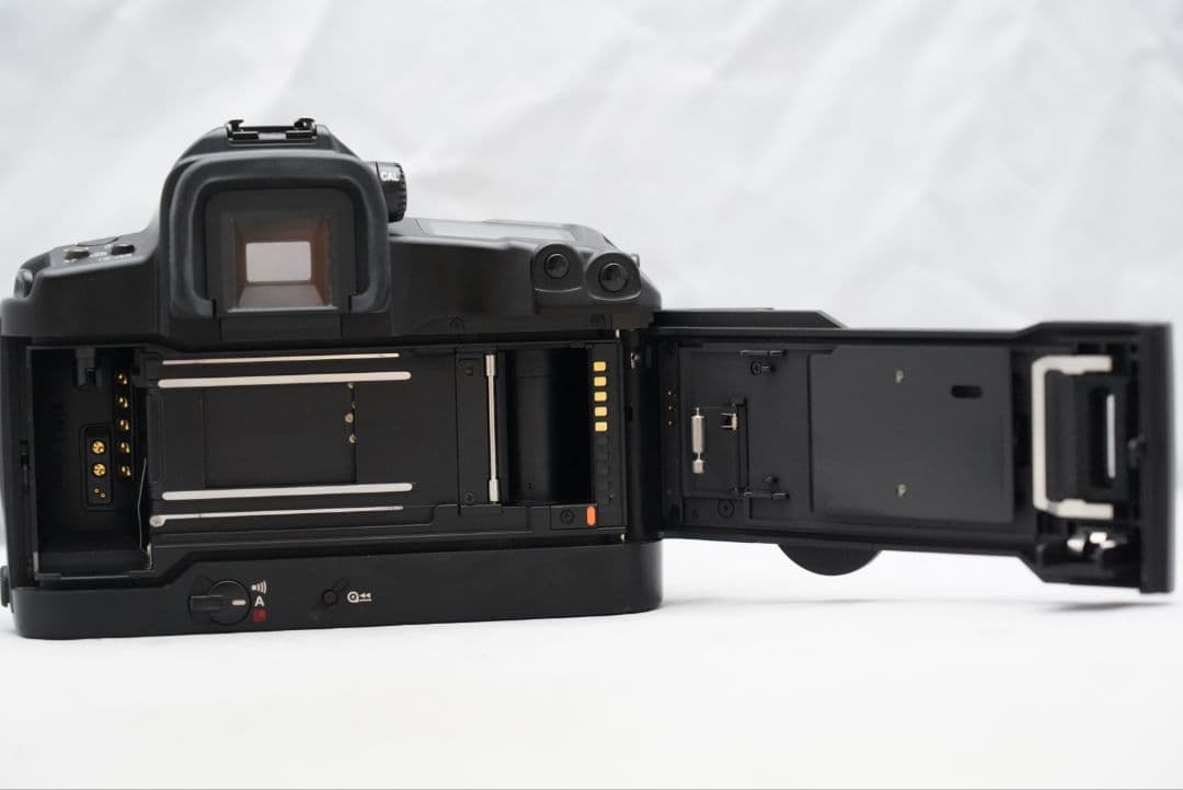 ☆通電OK☆ キャノン イオス ３ アイ コントロール　大人気フィルムカメラ