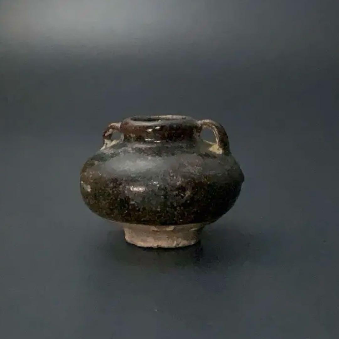 黒褐釉双耳小壺　骨董　アンティーク　高さ5cm 　花入　R1393ダM