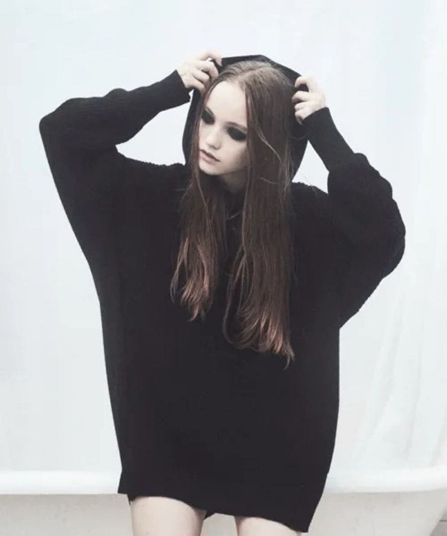 NIL DUE NIL UN TOKYO ニットパーカー