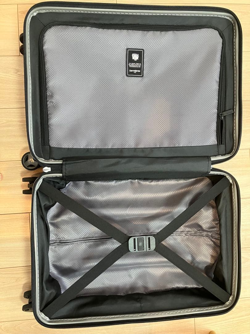 【週末限定割引中！】Samsonite EVOA キャリーケース保証書付き