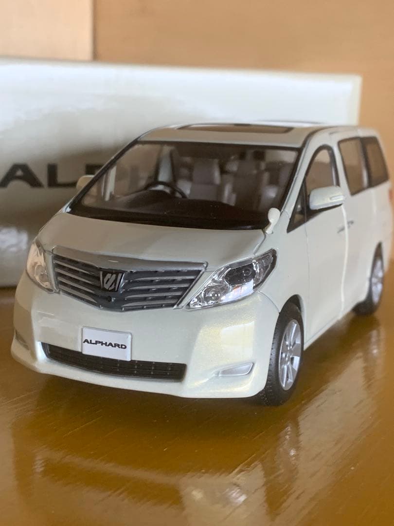 トヨタ アルファード ミニカー