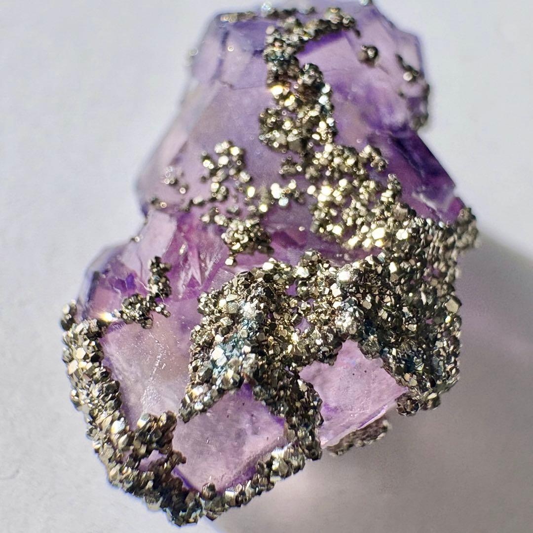 520 中国 内モンゴル産 レアタイプ フローライト&パイライト