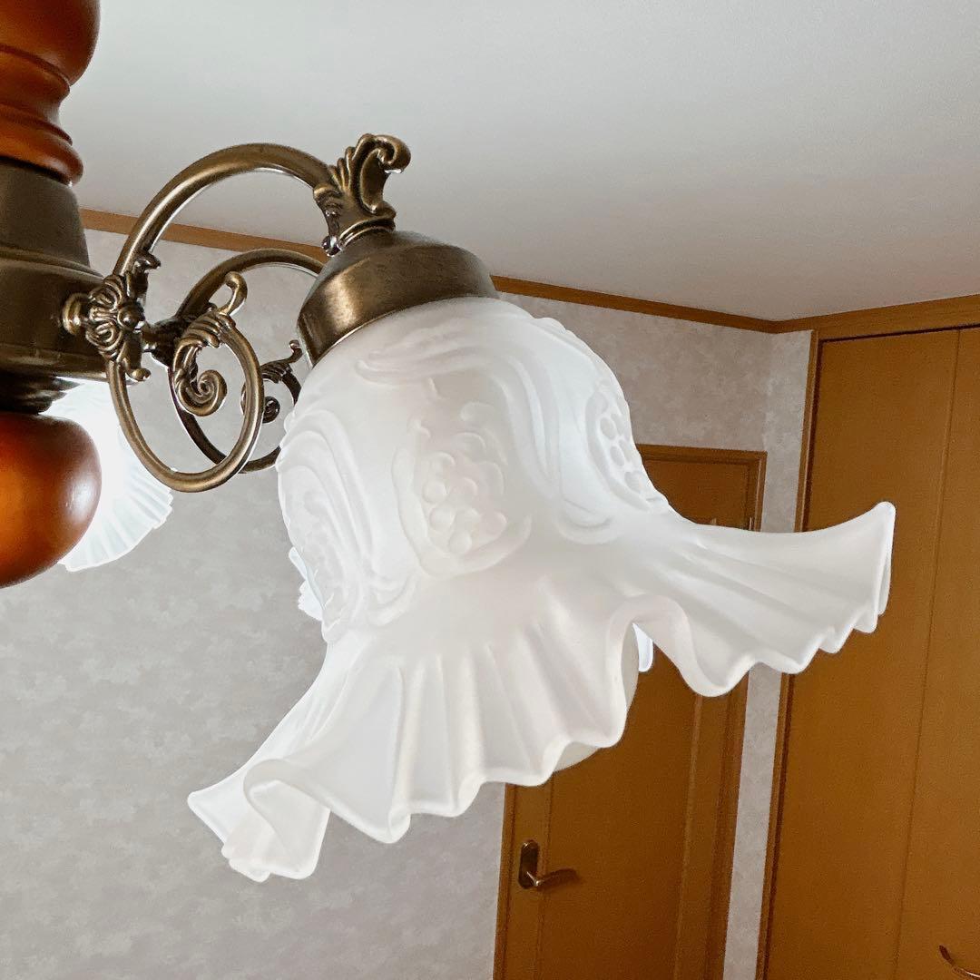 ●美品●アンティーク　フリルシェード　すずらん型　豪華5灯シャンデリア【キシマ】