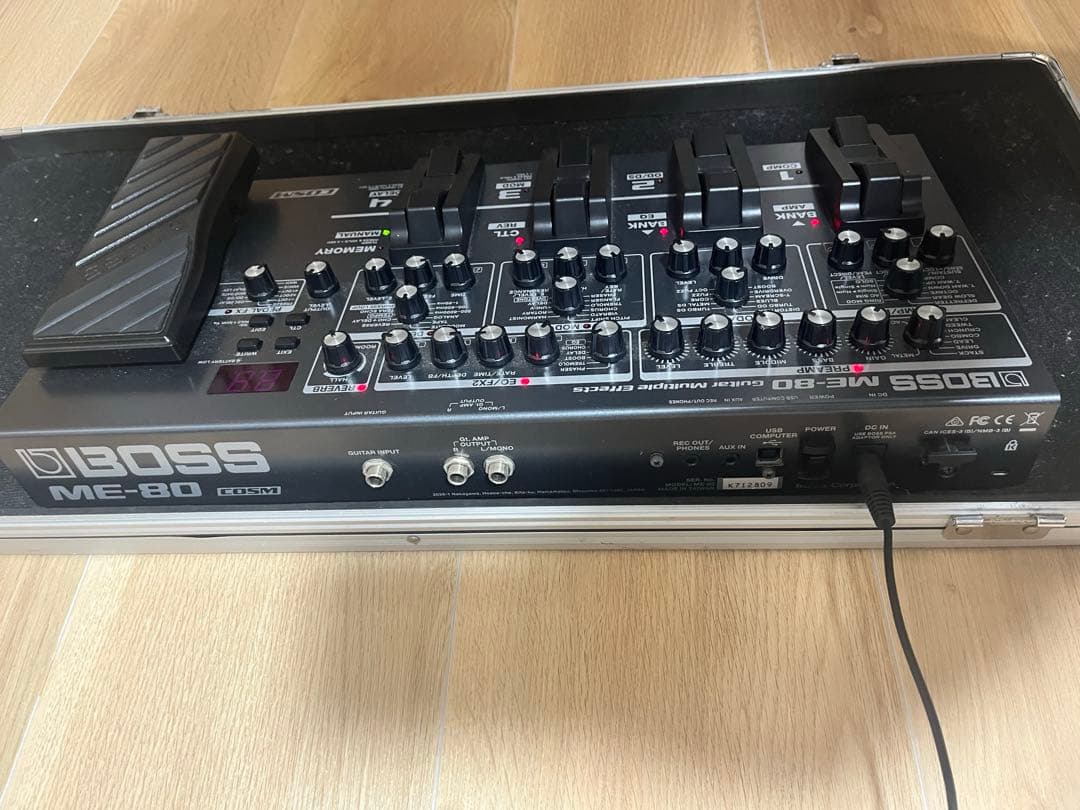 【通電確認済】BOSS ME-80 マルチエフェクター