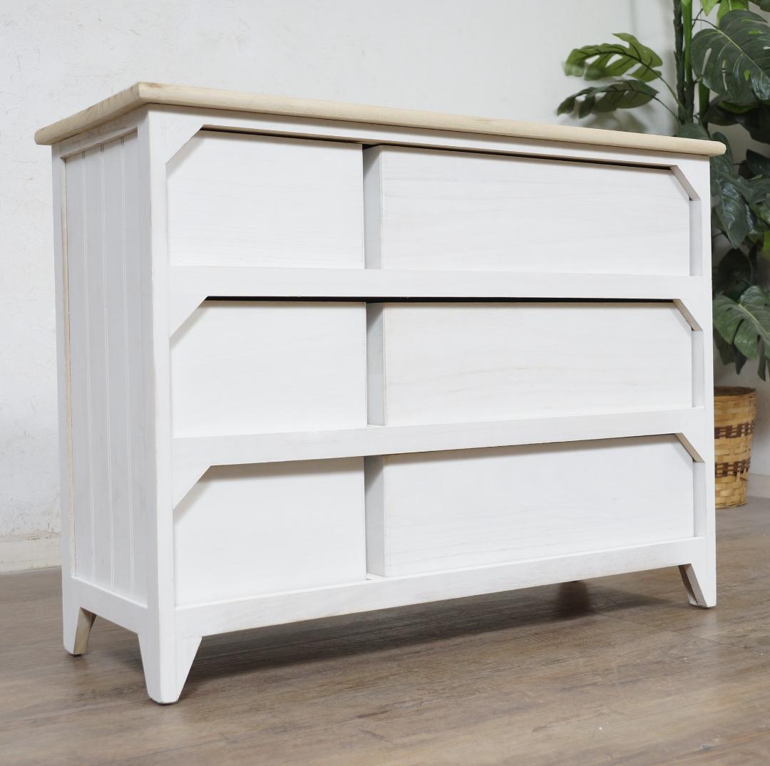 【新品・未使用】　ヨーロピアン調　チェスト　箪笥　幅　79ｃｍ