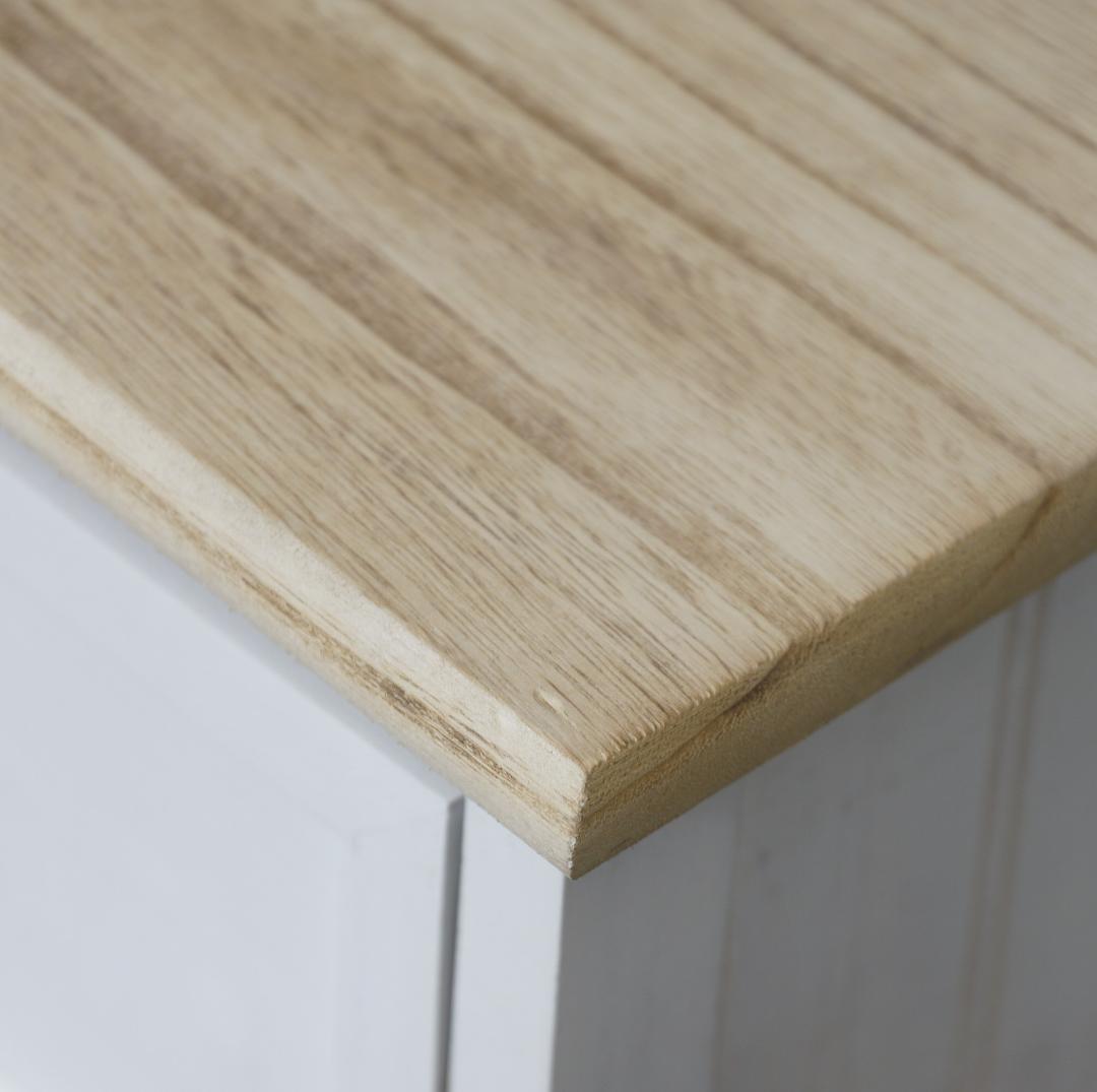 【新品・未使用】　ヨーロピアン調　チェスト　箪笥　幅　79ｃｍ