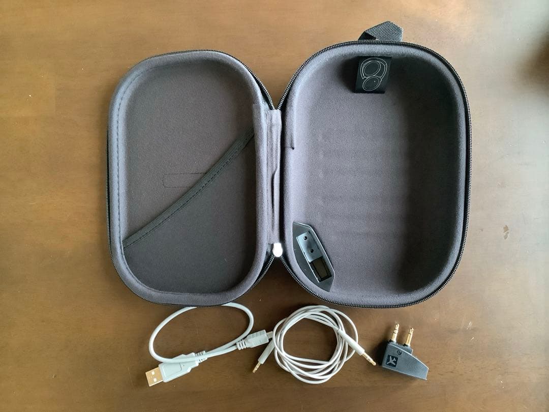 【希少】BOSE QuietComfort 35 ワイヤレスヘッドホン シルバー