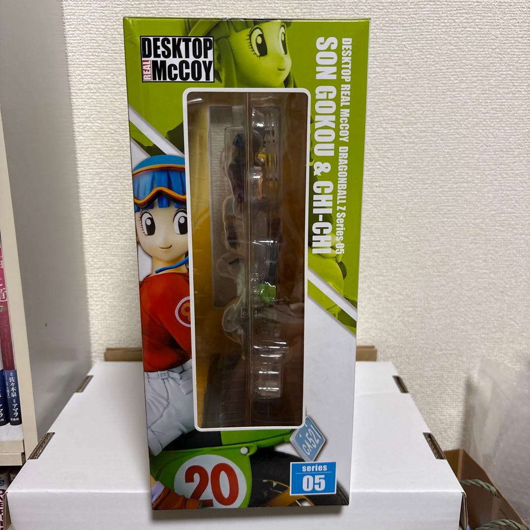 デスクトップリアルマッコイ　05 孫悟空&チチ