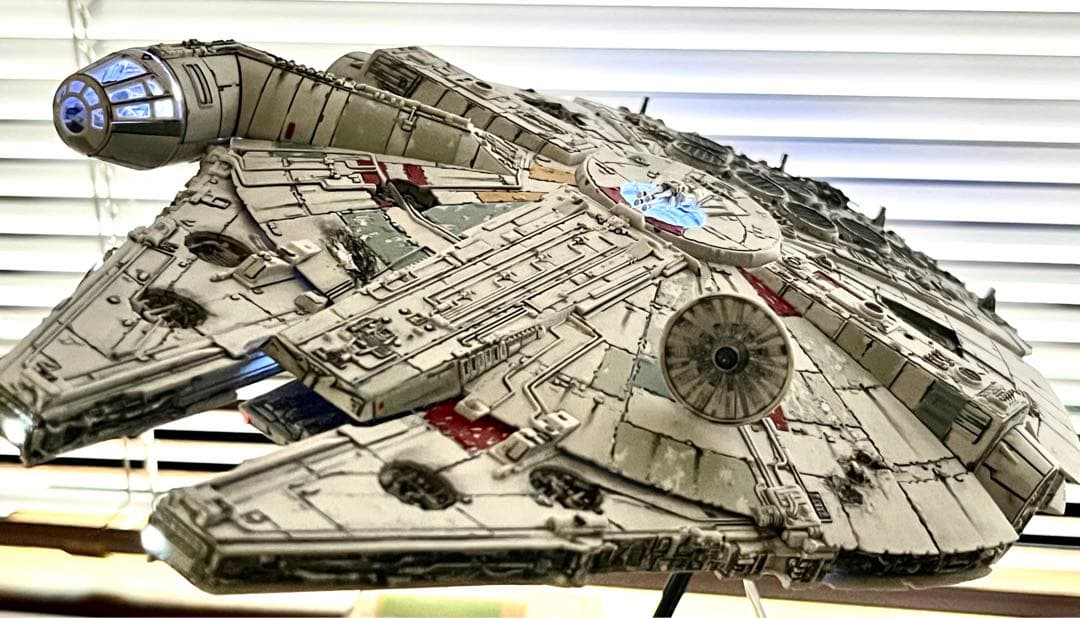 ぴっぴりん様確認用　バンダイ　ミレニアムファルコン　プラモデル　スターウォーズ