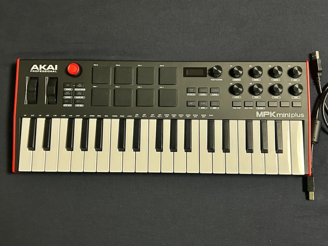 AKAI MPK mini Plus MIDIキーボード 37鍵 【美品】