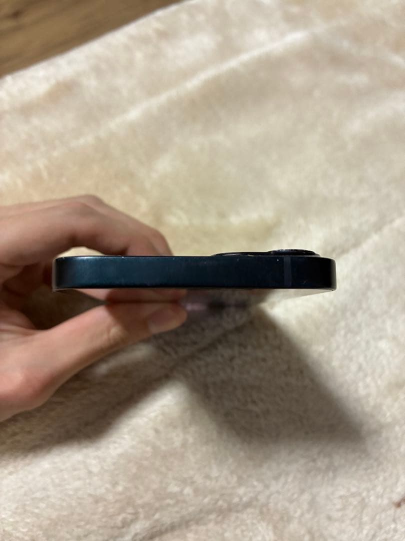 Apple iPhone 13 ブラック 本体