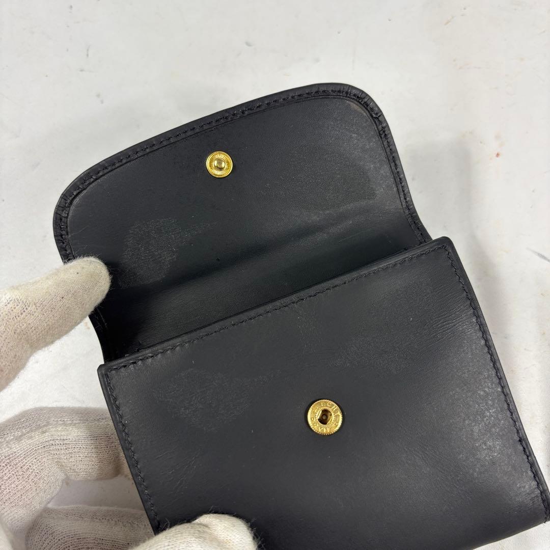 美品　GUCCI　グッチ　二つ折り財布　G金具　レザー　ブラック　レッド