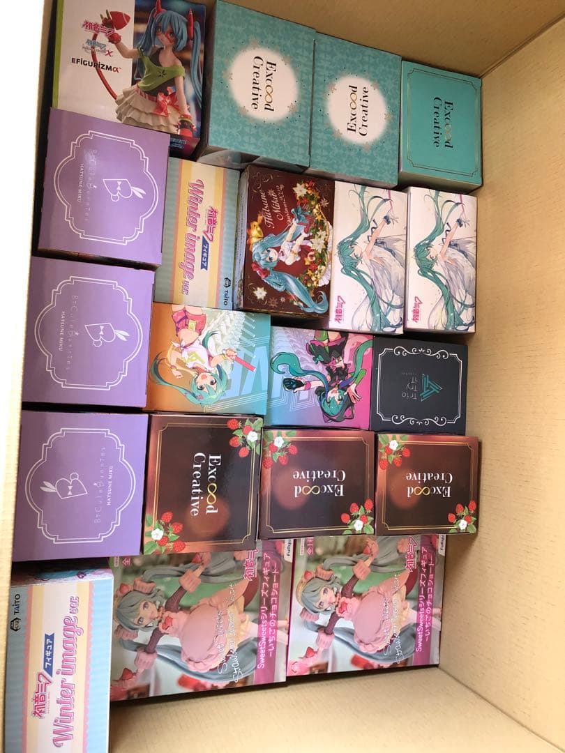 初音ミク　フィギュア　サンタ　ノエル　雪ミク　抹茶　バニー　天使　52個