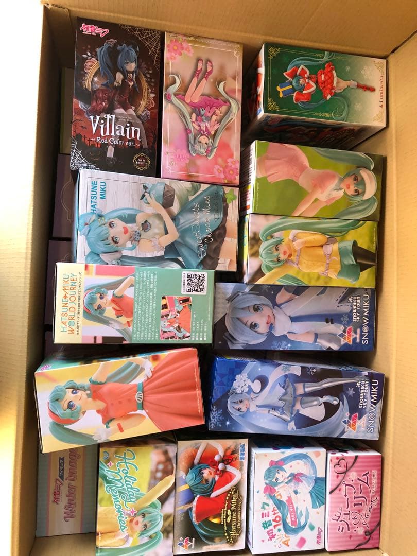 初音ミク　フィギュア　サンタ　ノエル　雪ミク　抹茶　バニー　天使　52個