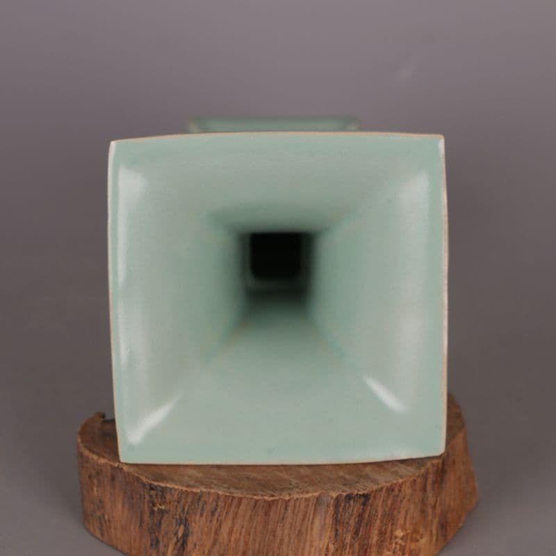 宋汝窯青釉支釘花瓶  景徳鎮 陶磁器 装飾品 現代工芸品 美術品 置物