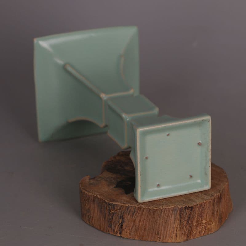 宋汝窯青釉支釘花瓶  景徳鎮 陶磁器 装飾品 現代工芸品 美術品 置物