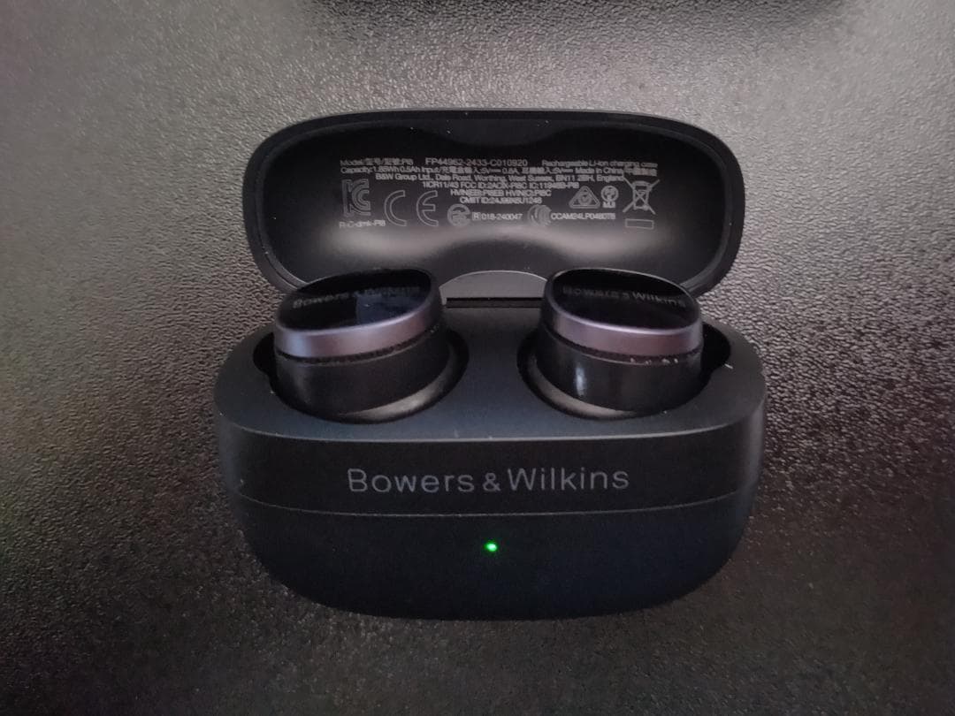 Fiio BT11とBowers & Wilkins b&w Pi8 ブラック
