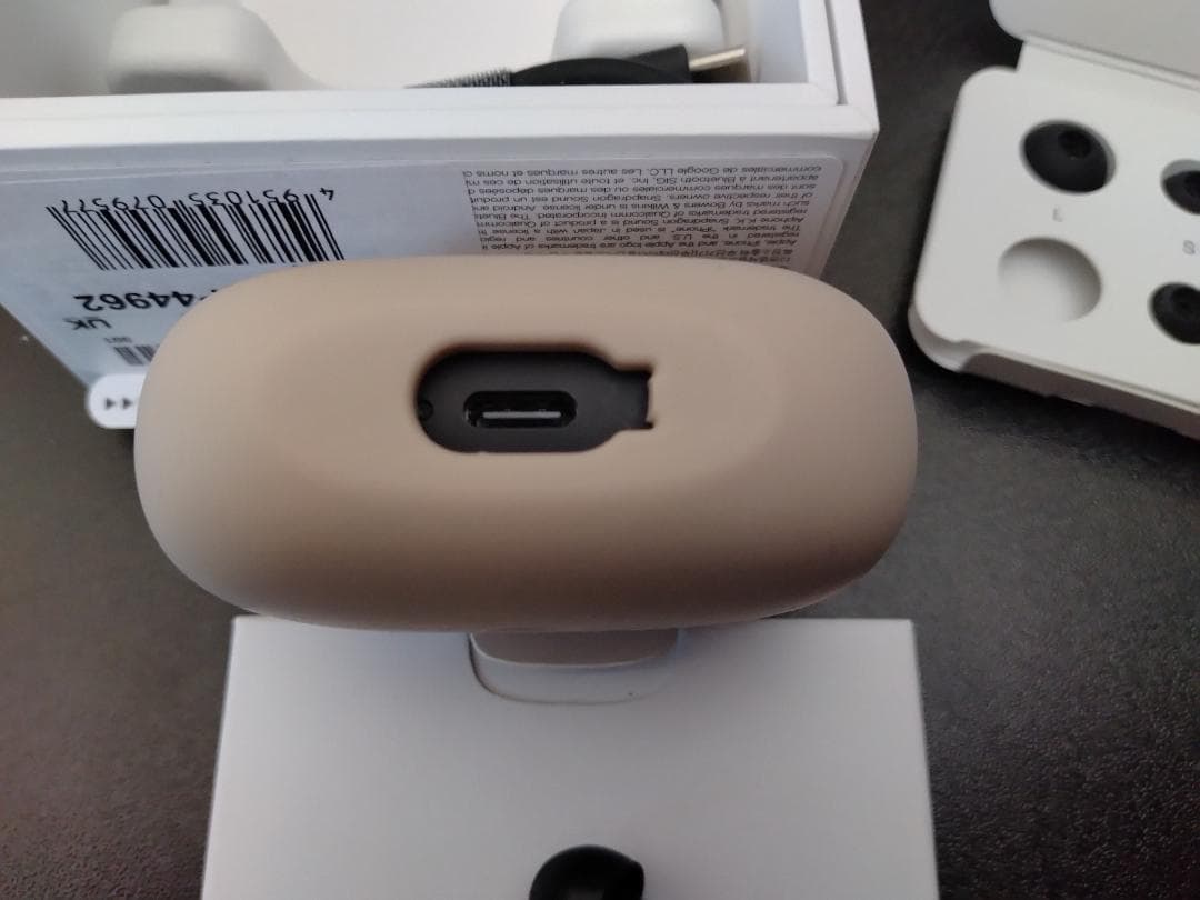 Fiio BT11とBowers & Wilkins b&w Pi8 ブラック