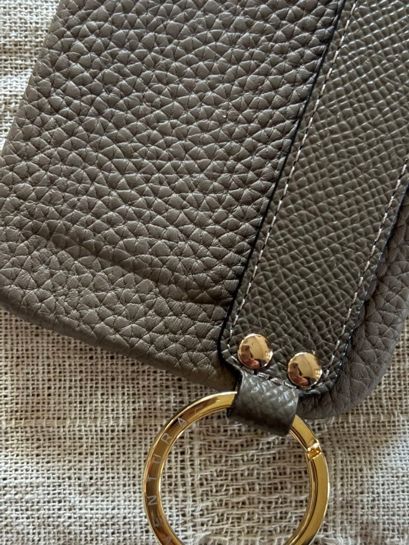 ボナベンチュラ　ハンドル付き バックカバーケース　シュリンクレザー エトープ