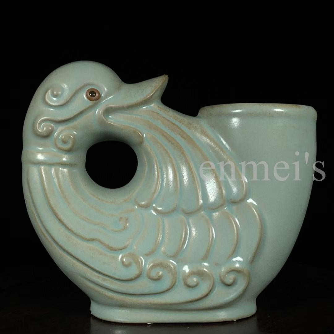 中国古美術・旧蔵品 宋代 汝窯 鸭尊 青釉・酒具・観賞用・装飾品・供養器・儀式用