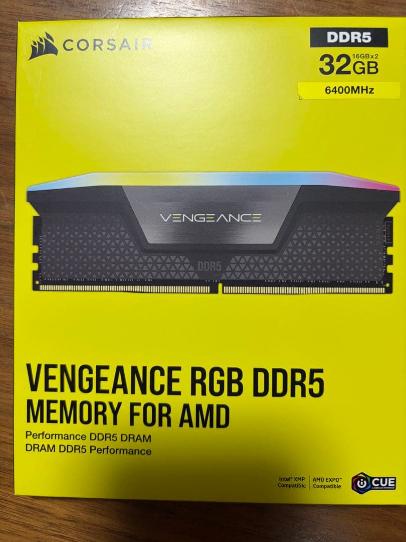 メモリー CORSAIR VENGEANCE RGB DDR5 32GB 6400MHz