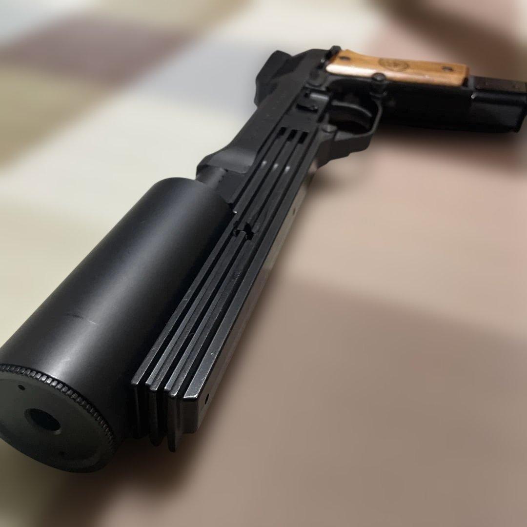 MGCサプレッサー付きガスガン