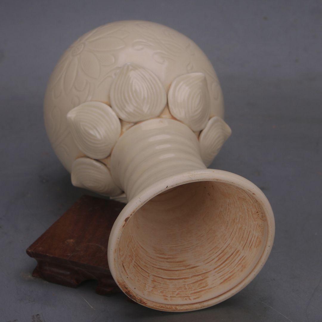 宋定窯 白釉暗刻堆彫蓋缶 景徳鎮 陶磁器 装飾品 現代工芸品 美術品 置物