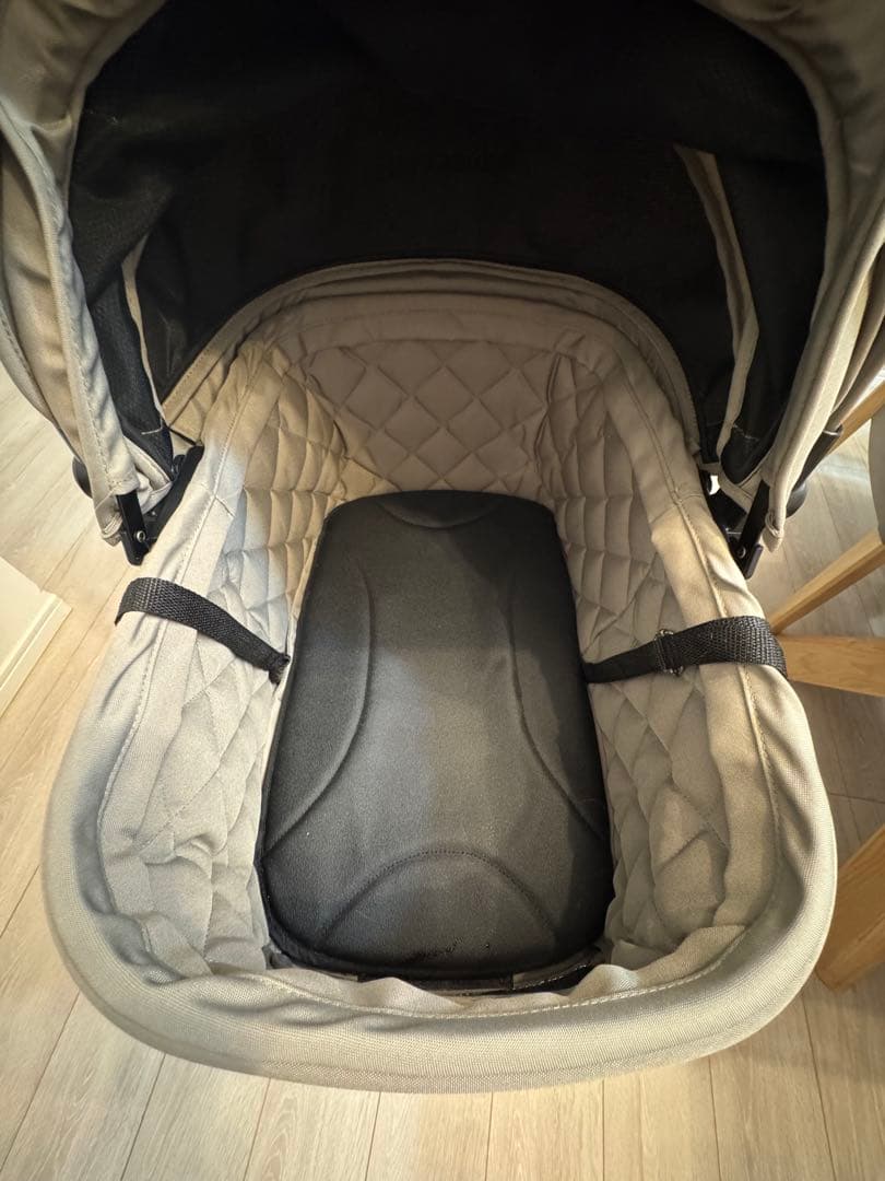 エアバギー wiz x VINTAGE KHAKI