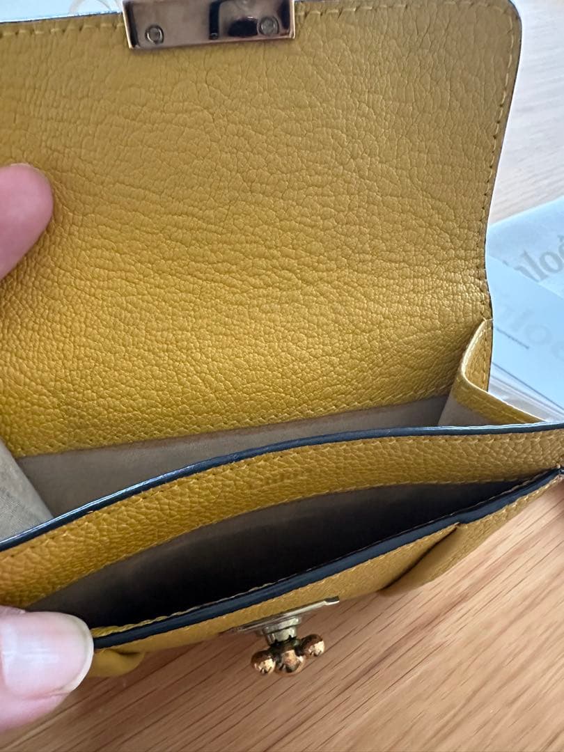 Chloé イエロー 二つ折り財布