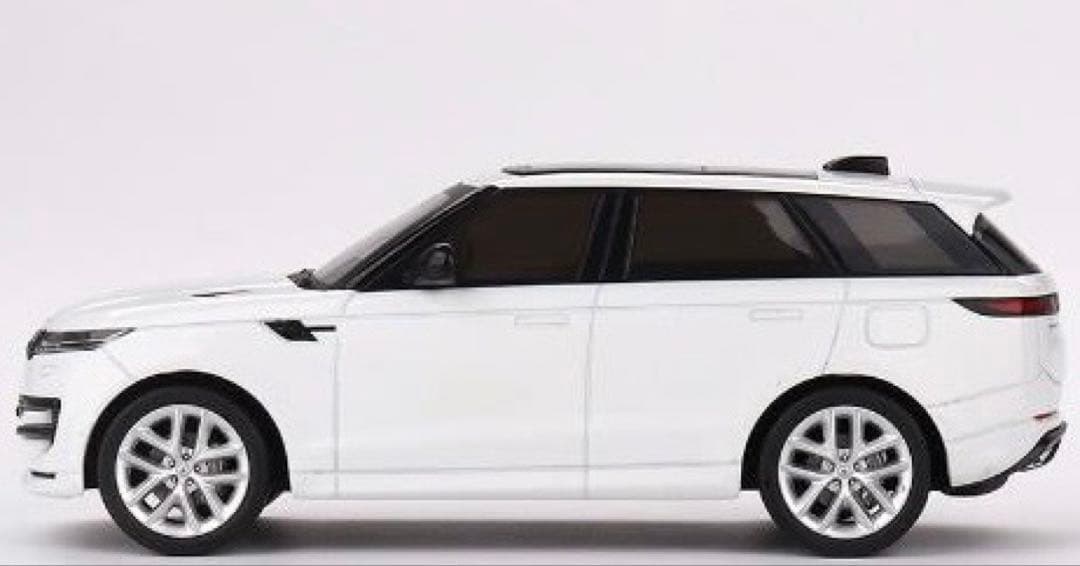 1/43 Range Rover Sport フジホワイト