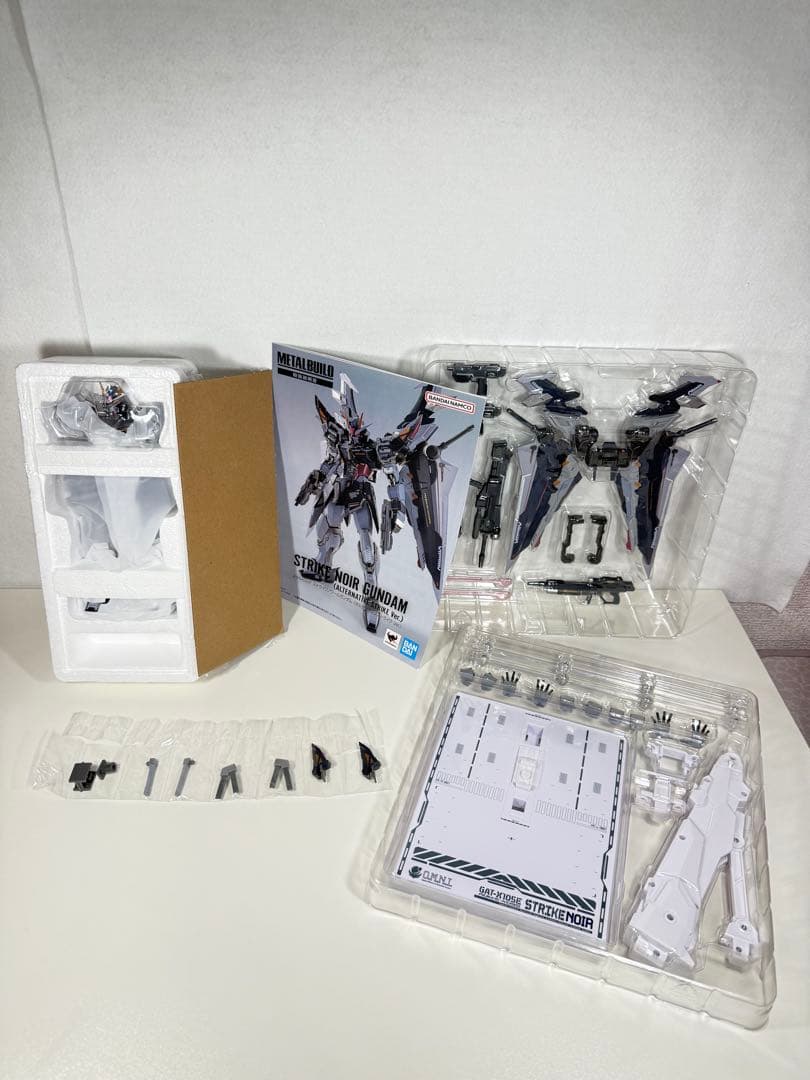 LBUILDストライクノワールガンダム