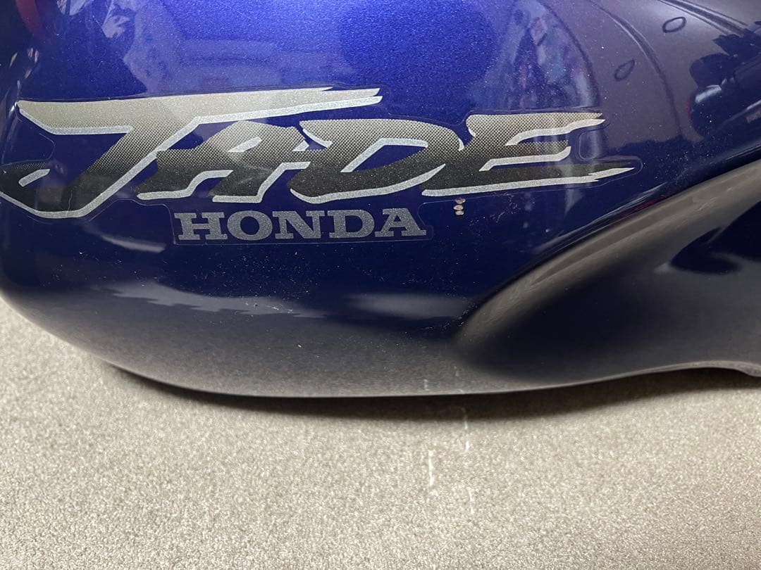 ホンダ　ジェイド 純正タンク