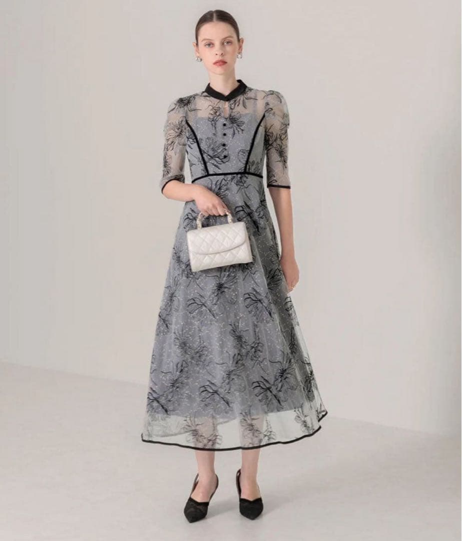 leja パイピングハイネック花柄ラメレースワンピースドレス　Mサイズ