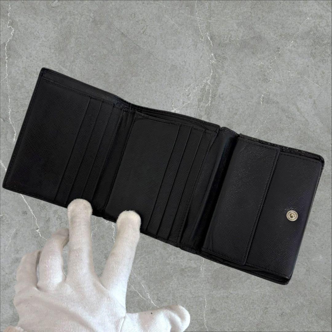 美品✨ PRADA プラダ 三つ折り財布 サフィアーノ 三角ロゴ