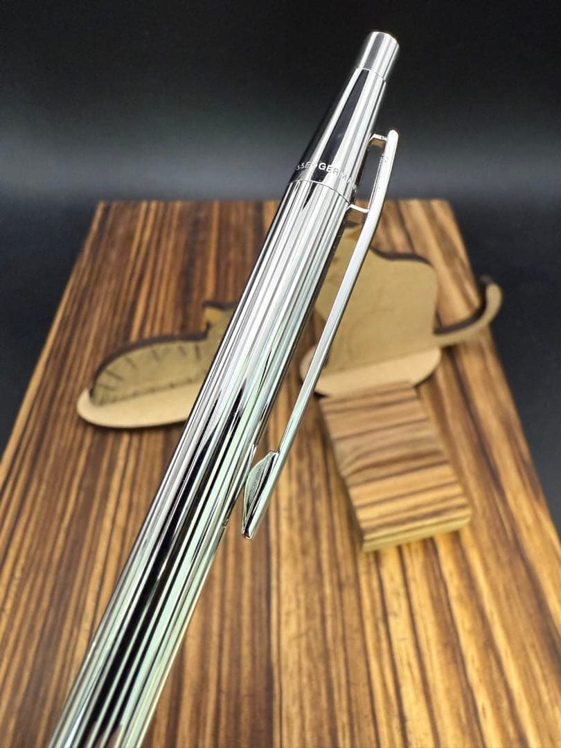 MONTBLANC ボールペン ノブレス プラチナコート仕上　No.1957