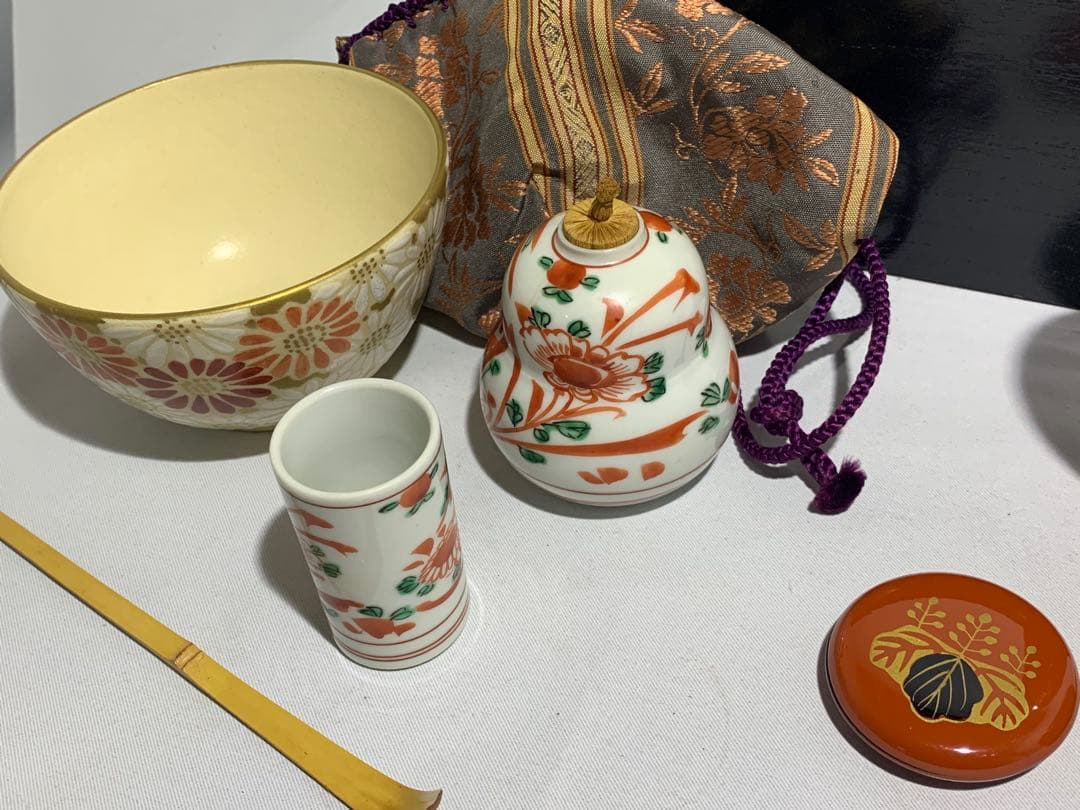 【メル】茶箱揃え　瀬戸焼　美濃焼　振出し　棗　香合　茶杓　巾筒　仕覆