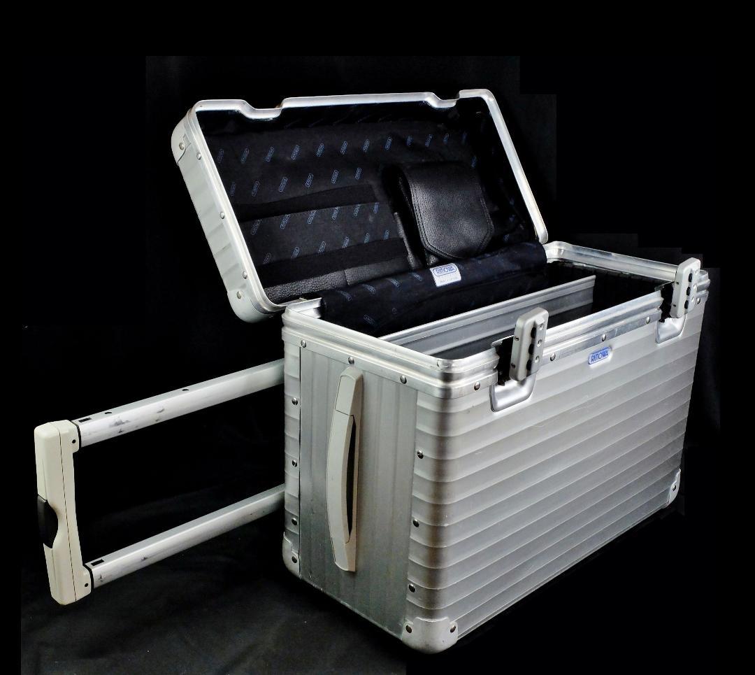 リモワ 950.51 トパーズ 2輪 縦型 パイロットケース 42L