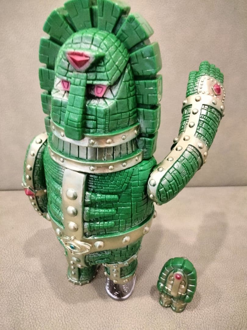 ソフビ monstock Gモアイロボ 　② izumonster 安楽安作