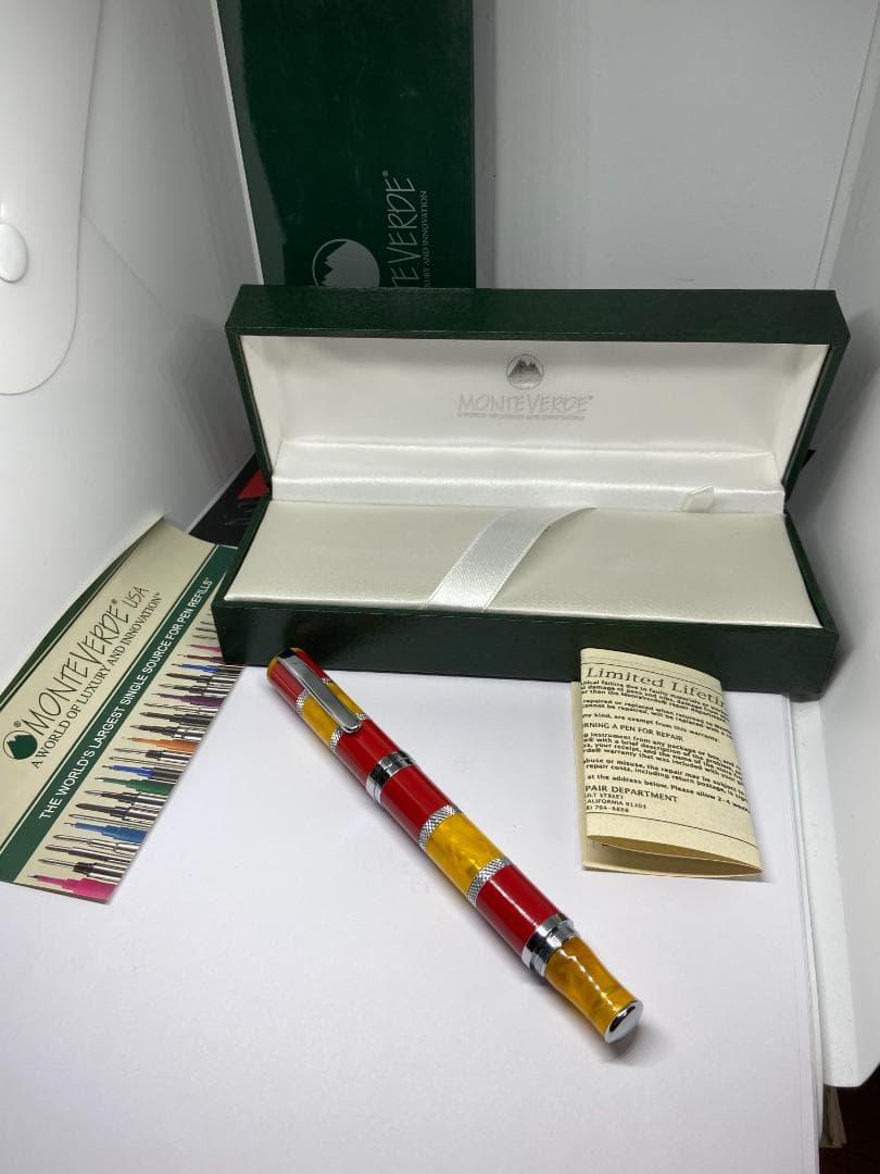 廃番・サンセット レッド柄アクリル樹脂軸！ モンテベルデ⑥／レガッタ/RB/美品