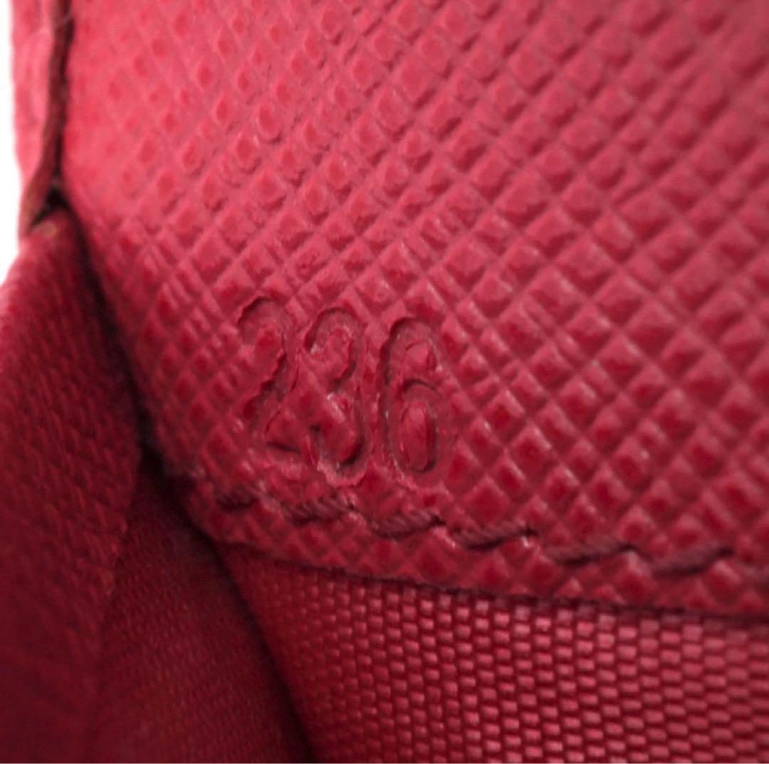 ✨新品未使用・箱付き✨　PRADA ミニ財布　サフィアーノレザー　L字ファスナー