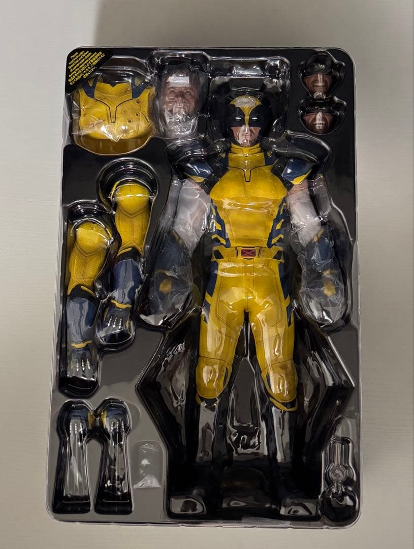 ホットトイズ　ウルヴァリン　ボーナスアクセサリー付き