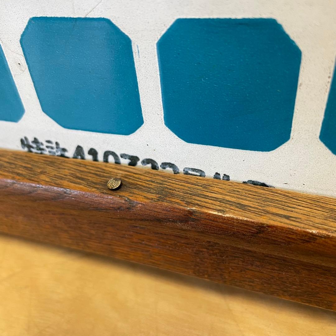 木枠ストーブ台② ビンテージ アンティーク レトロ 飾り台 花台 タイル模様