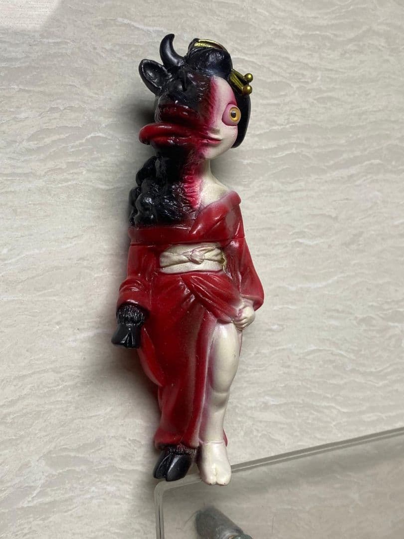 ヒカリトイズ　物ノ怪少女　件　1st ソフビ 現狀品