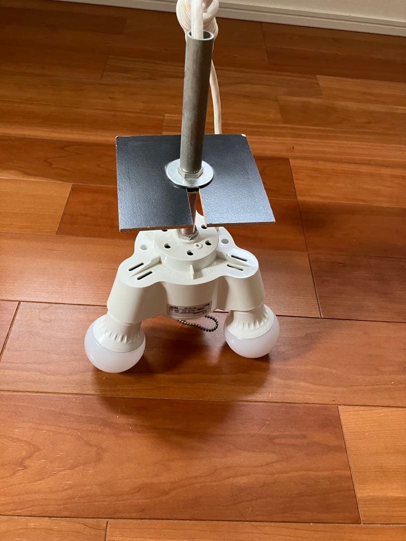 木製ペンダントライト 4灯式