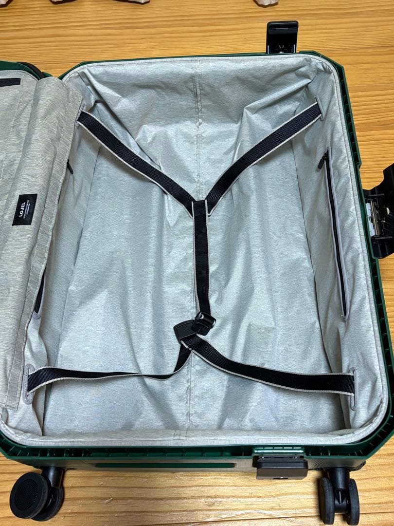 LOJEL voja Mキャリーケース スーツケース　グリーン