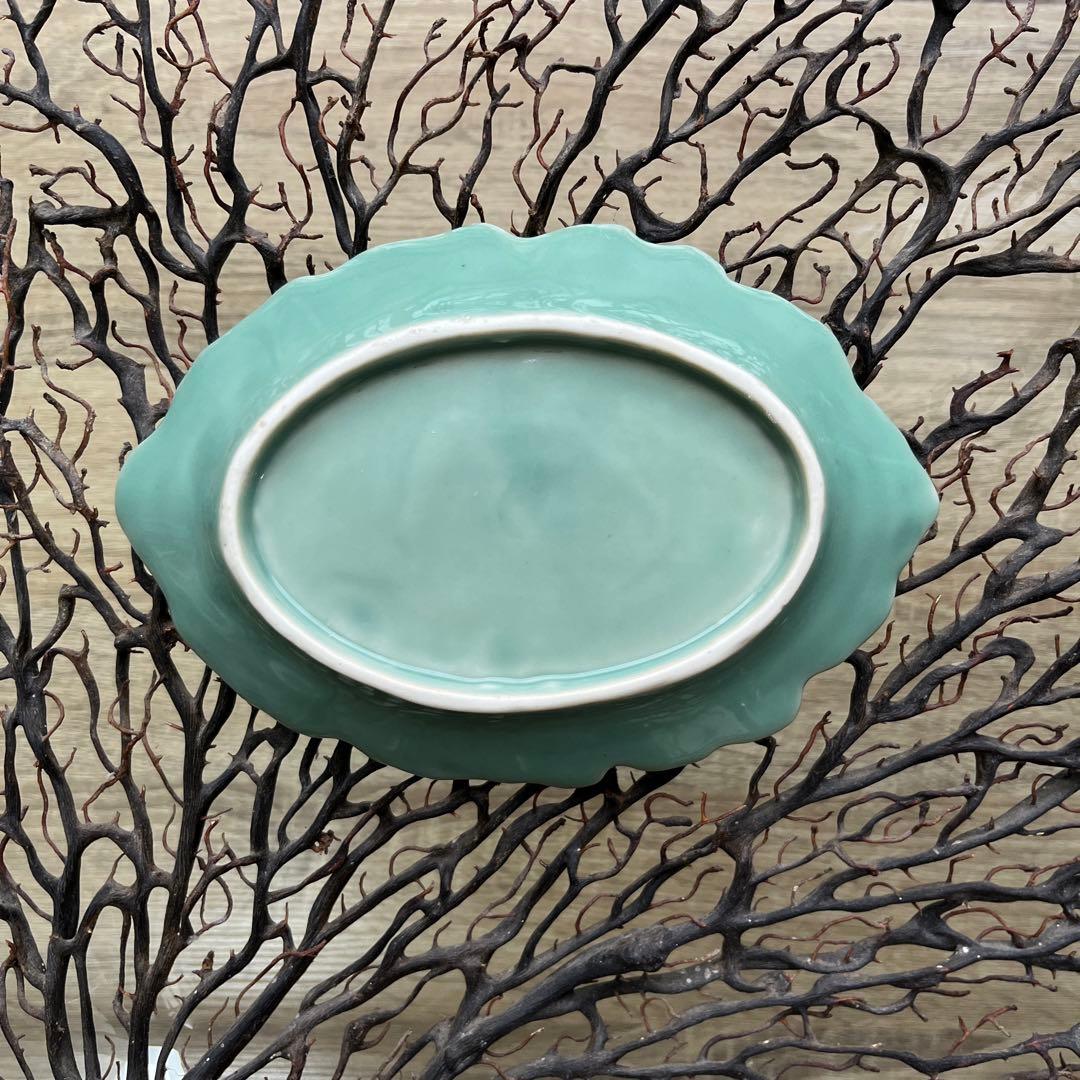 骨董　古伊万里　伊万里　菊花　変形皿　中皿　膾皿　１客限り