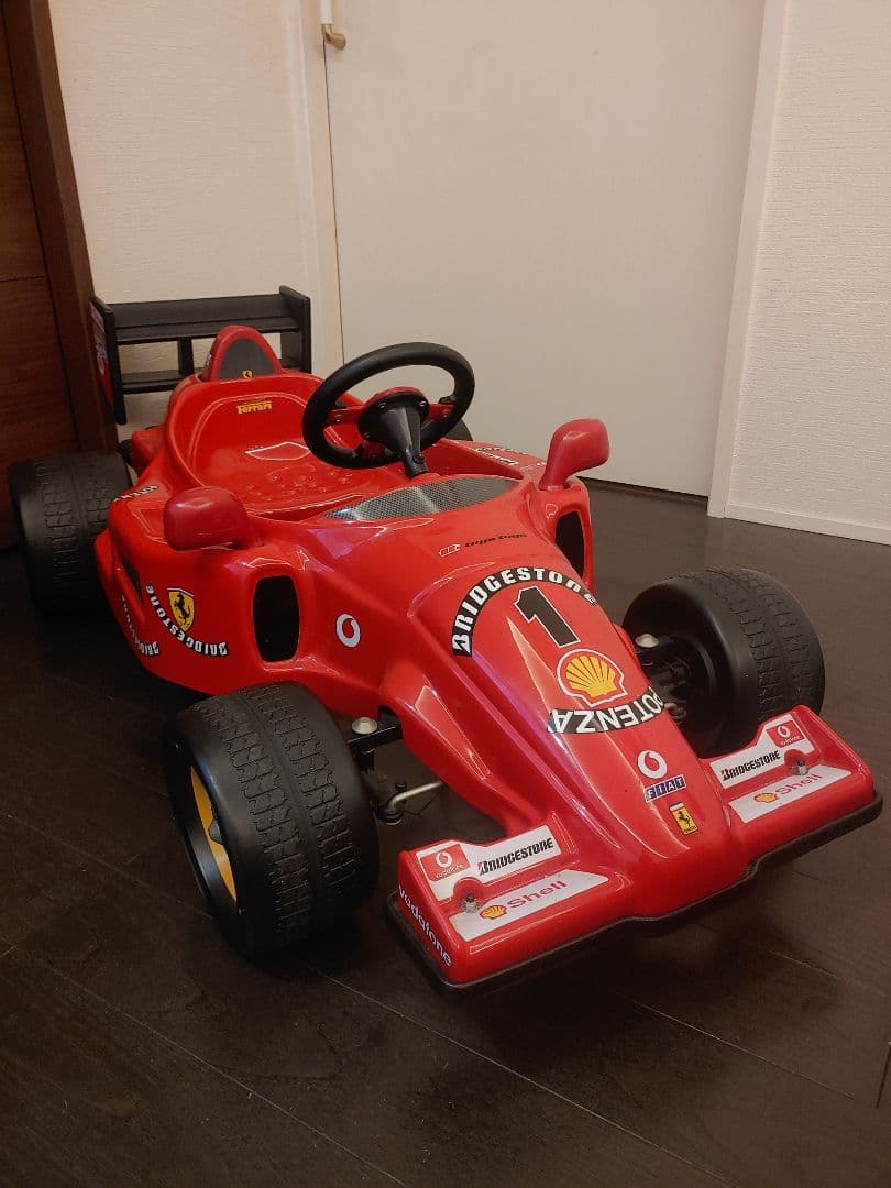 フェラーリ　F1 ペダルカー　乗用玩具