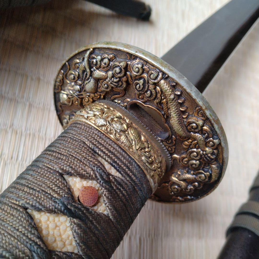 【大小】模造刀 模擬刀 2本 武具 置物 演劇 コスプレ 鍔 黒鞘