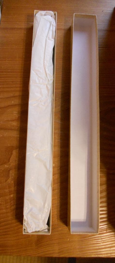 掛け軸 長谷川俊 風水白虎満福図 絹本 希少 軸装 茶道具 掛軸 美品 です。