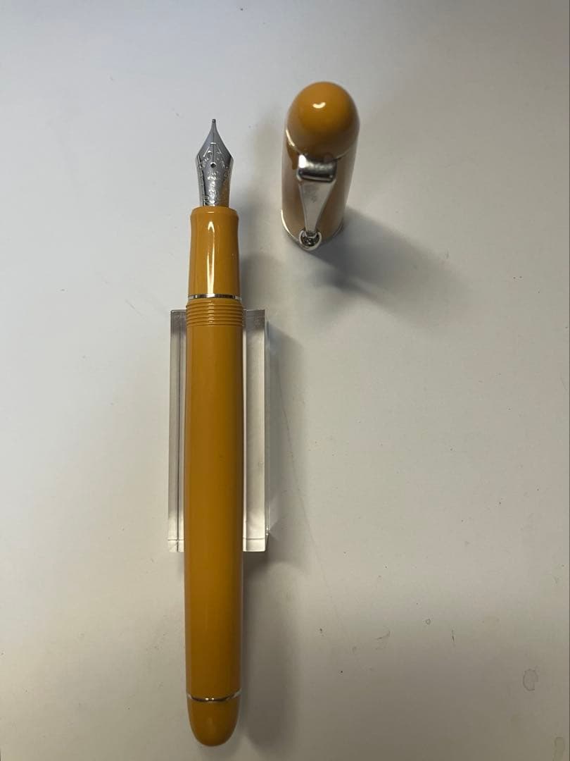 PILOT パイロット　カスタム74　ディープイエロー　伊東屋限定　M-nib